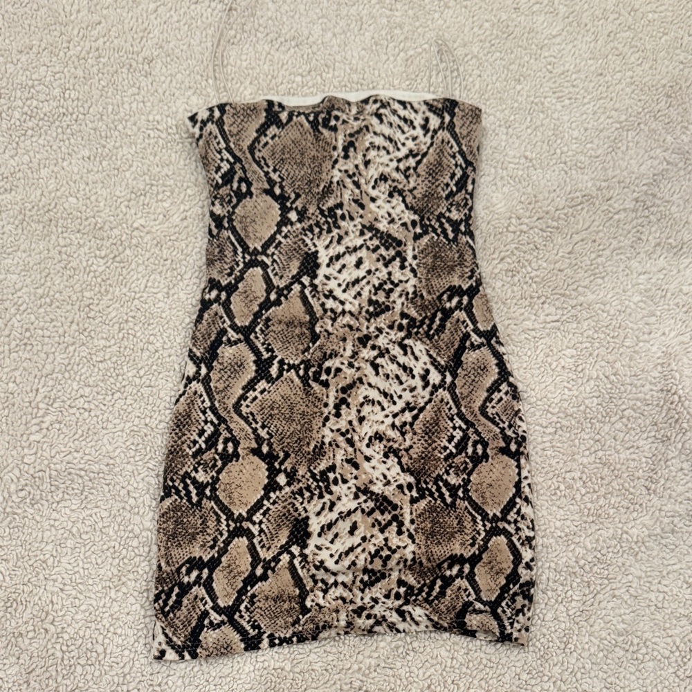 Chic Strapless Snake Print Dress